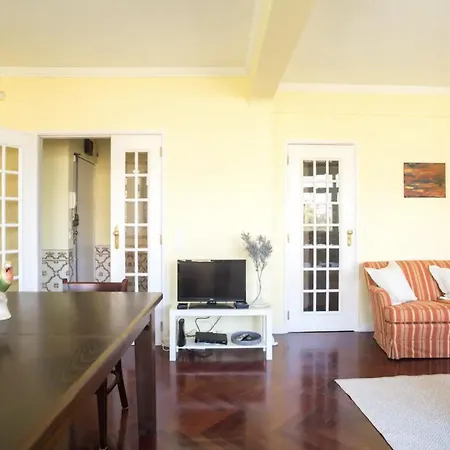 Spacious In Belem Lisbona